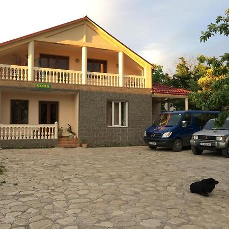 Nona Guest House Shilda Екстериор снимка