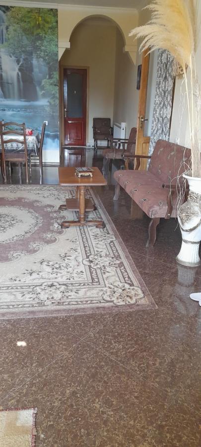 Nona Guest House Shilda Екстериор снимка