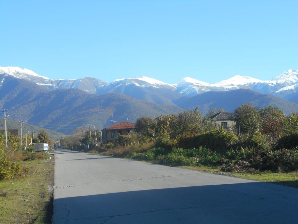 Nona Guest House Shilda Екстериор снимка