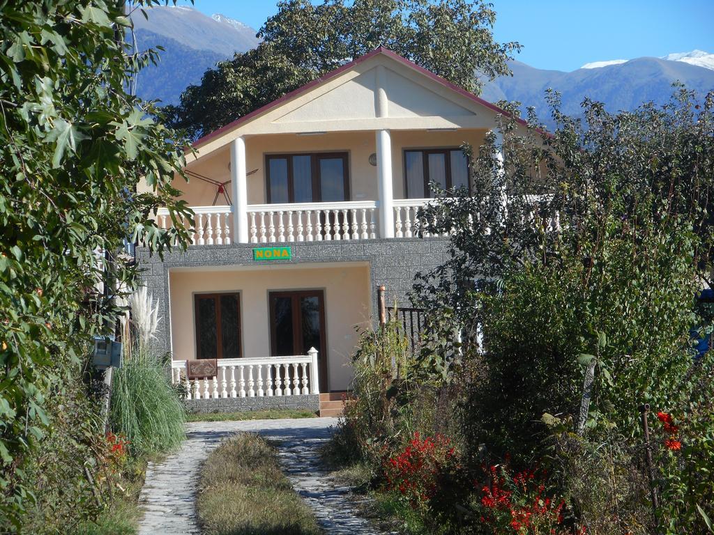 Nona Guest House Shilda Екстериор снимка
