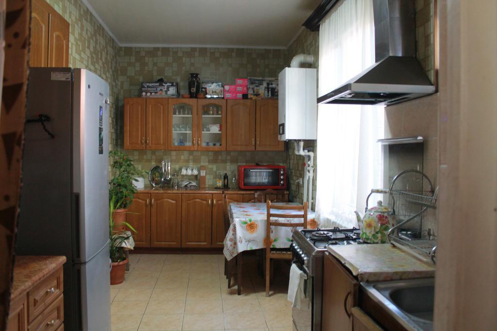 Nona Guest House Shilda Екстериор снимка